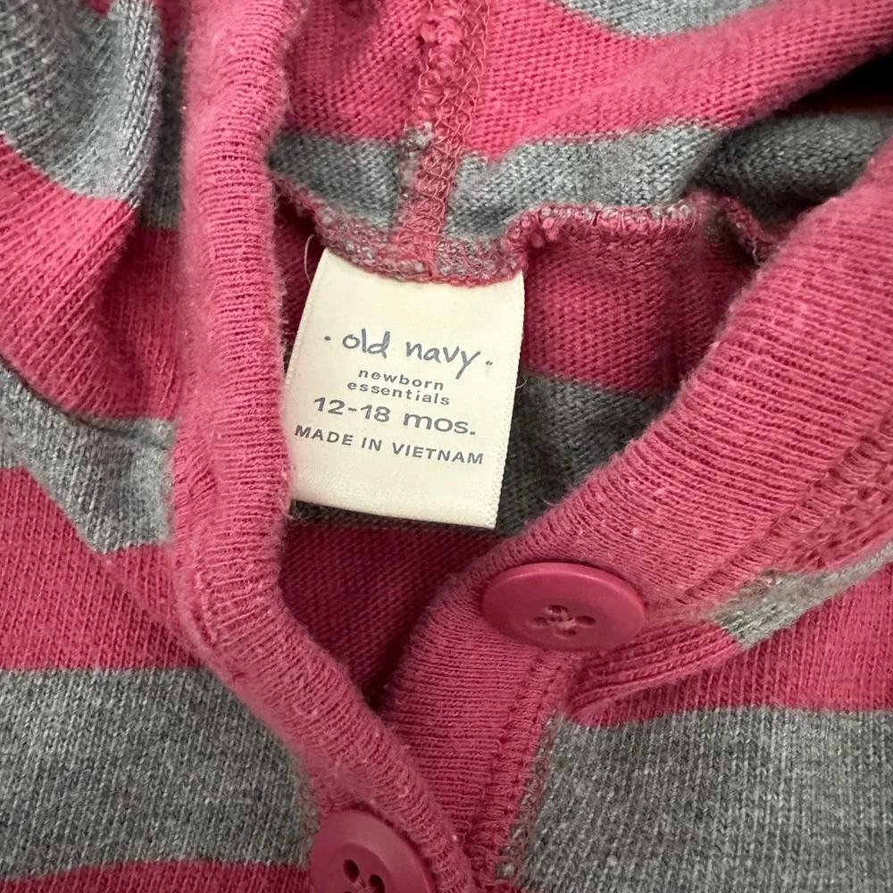 Old Navy Henley Striped Hooded One-Piece Heathered Gray Pink Size 12-18 months